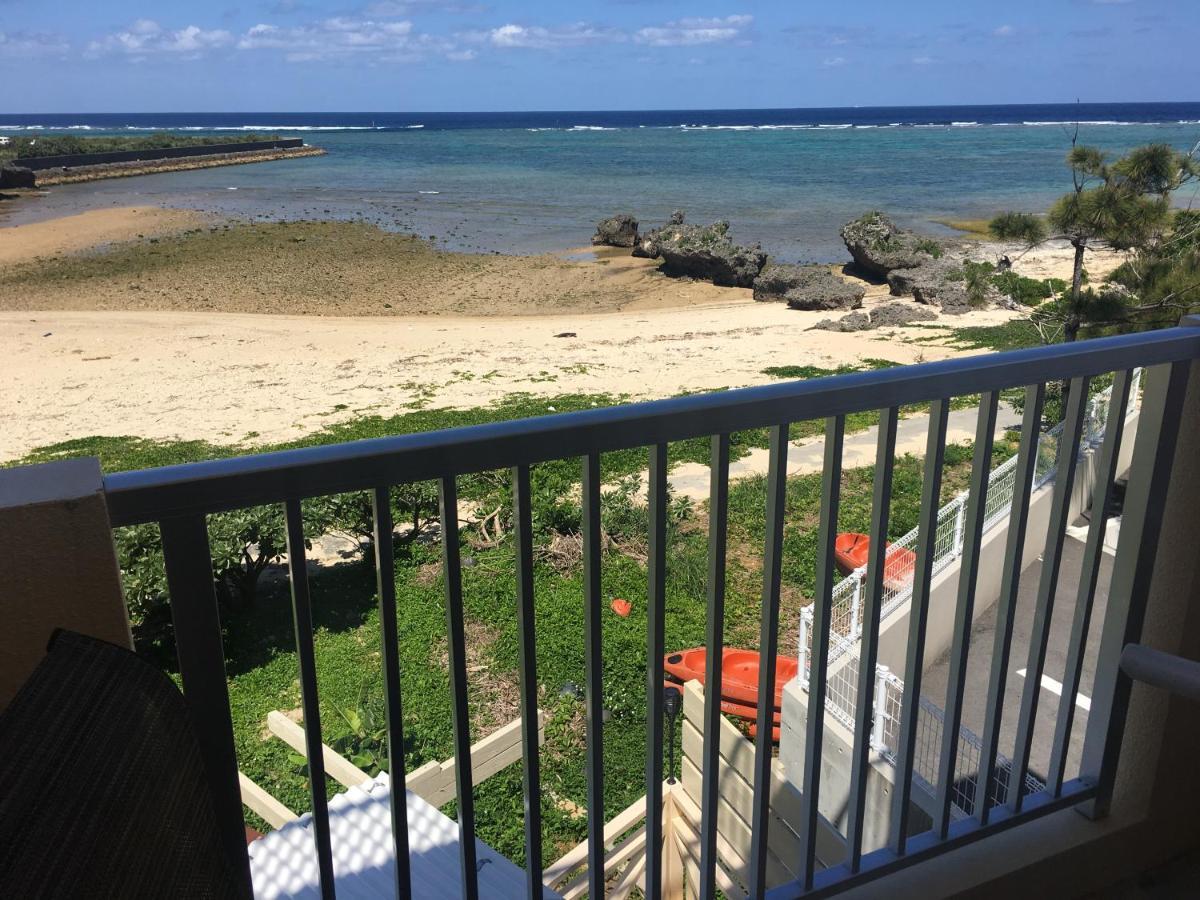 Ken'S Beachfront Cafe & Lodge, Bl2, Oceanfront And Free Canoe Rental Onna Buitenkant foto